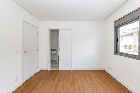 Apartamento à venda com 139m², 4 quartos e 3 vagas Apartamento à venda com 139m², 4 quartos e 3 vagasSemi - Suíte 2