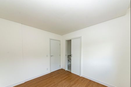 Apartamento à venda com 139m², 4 quartos e 3 vagas Apartamento à venda com 139m², 4 quartos e 3 vagasSemi - Suíte 2