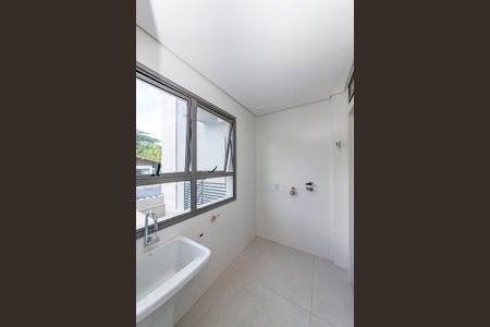 Apartamento à venda com 139m², 4 quartos e 3 vagas Apartamento à venda com 139m², 4 quartos e 3 vagasÁrea de Serviço