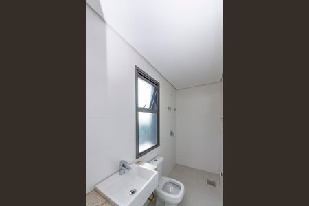 Apartamento à venda com 139m², 4 quartos e 3 vagas Apartamento à venda com 139m², 4 quartos e 3 vagasBanheiro da Suíte 2