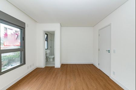 Apartamento à venda com 139m², 4 quartos e 3 vagas Apartamento à venda com 139m², 4 quartos e 3 vagasSuíte 2