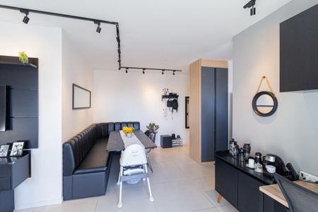 Apartamento à venda com 70m², 2 quartos e 2 vagasSala