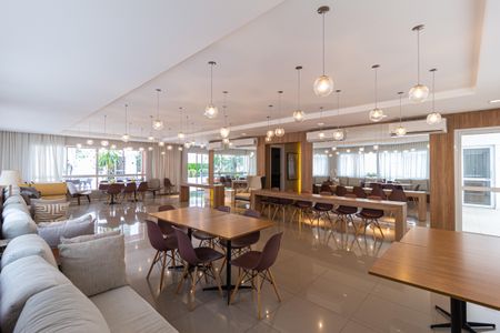 Apartamento à venda com 70m², 2 quartos e 2 vagasÁrea comum - Salão de festas