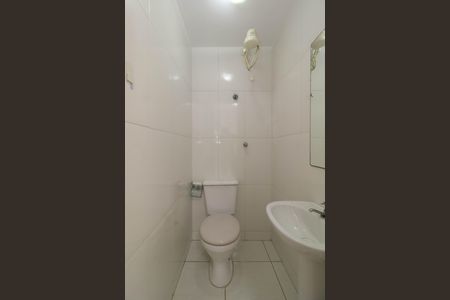 Apartamento à venda com 67m², 2 quartos e 2 vagasBanheiro de serviço