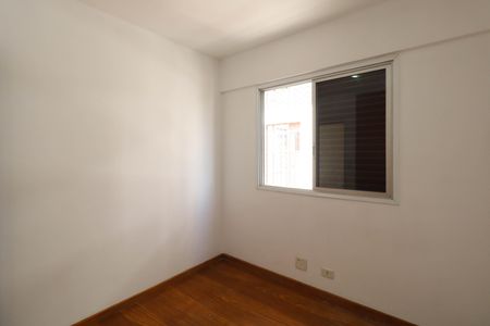 Apartamento à venda com 67m², 2 quartos e 2 vagasQuarto 2