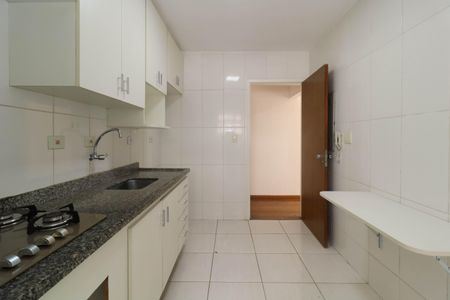 Apartamento à venda com 67m², 2 quartos e 2 vagasCozinha