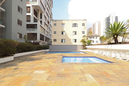 Apartamento à venda com 67m², 2 quartos e 2 vagasÁrea comum - Piscina