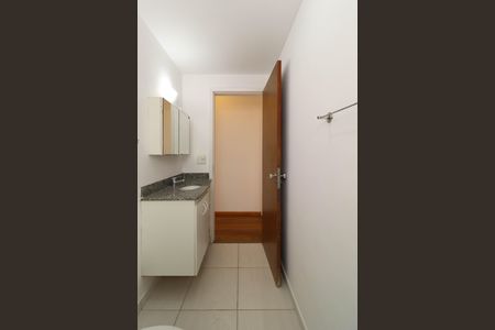 Apartamento à venda com 67m², 2 quartos e 2 vagasBanheiro