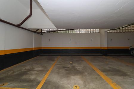 Apartamento à venda com 67m², 2 quartos e 2 vagasÁrea comum - Vaga de garagem 1
