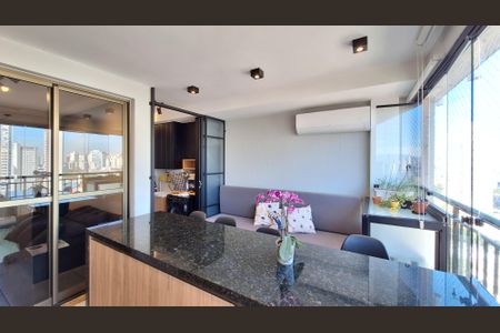 Apartamento à venda com 67m², 2 quartos e 1 vagaVaranda