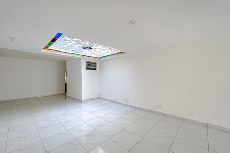 Casa à venda com 200m², 3 quartos e 4 vagasSala