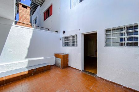 Casa à venda com 200m², 3 quartos e 4 vagasÁrea de Serviço