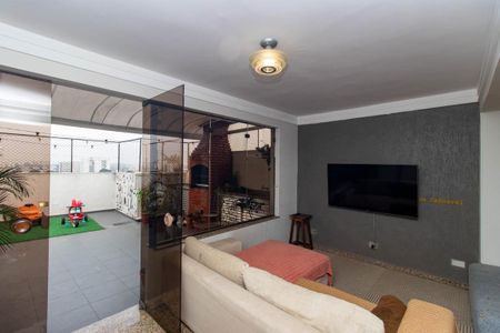 Apartamento à venda com 130m², 3 quartos e 1 vaga Apartamento à venda com 130m², 3 quartos e 1 vagaSala de TV