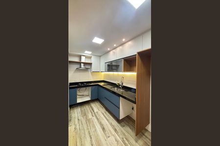 Apartamento à venda com 55m², 2 quartos e 1 vaga Apartamento à venda com 55m², 2 quartos e 1 vagaCozinha