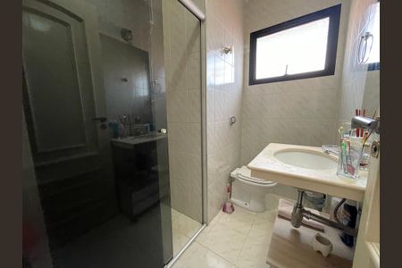 Casa à venda com 204m², 3 quartos e 2 vagasBanheiro Social