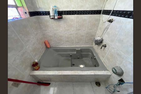 Casa à venda com 204m², 3 quartos e 2 vagasBanheiro Suíte 1