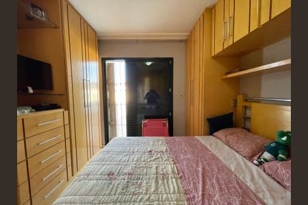 Casa à venda com 204m², 3 quartos e 2 vagasSuíte 1