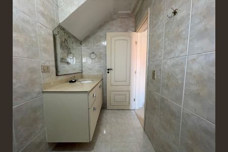 Casa à venda com 204m², 3 quartos e 2 vagasBanheiro Suíte 2 