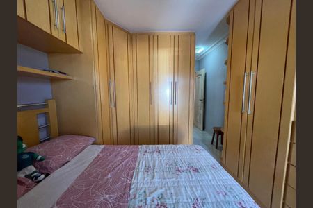 Casa à venda com 204m², 3 quartos e 2 vagasSuíte 1