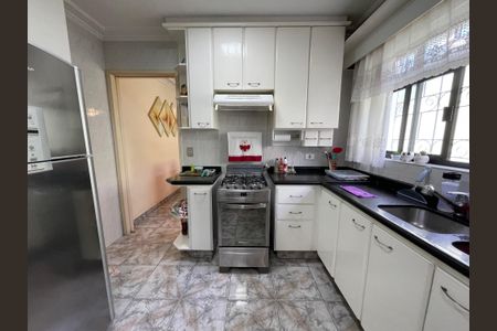 Casa à venda com 204m², 3 quartos e 2 vagasCozinha
