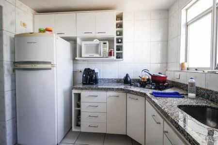 Apartamento à venda com 58m², 2 quartos e 1 vagaCozinha