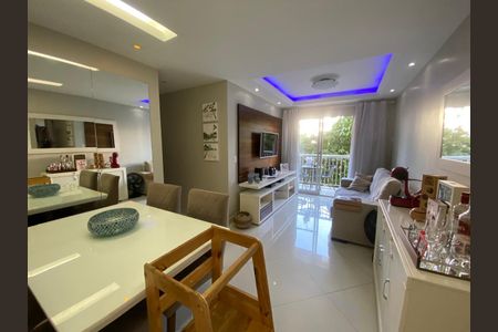 Apartamento à venda com 62m², 2 quartos e 1 vagaSala