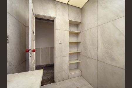 Casa para alugar com 506m², 10 quartos e 4 vagasBanheiro 1