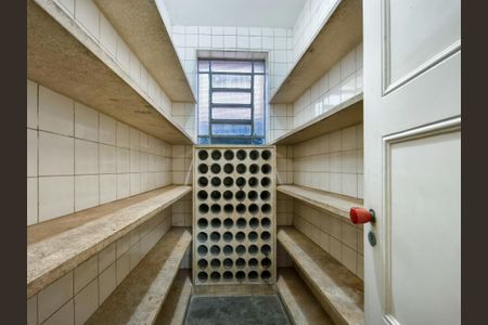 Casa para alugar com 506m², 10 quartos e 4 vagasDespensa