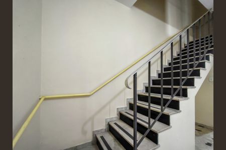 Casa para alugar com 506m², 10 quartos e 4 vagasEscada