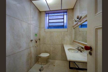 Casa para alugar com 506m², 10 quartos e 4 vagasBanheiro 1