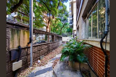 Casa para alugar com 506m², 10 quartos e 4 vagasFachada