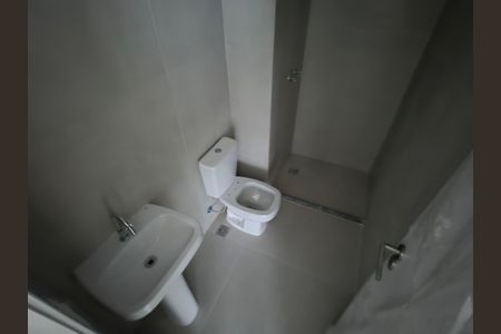 Apartamento à venda com 84m², 2 quartos e 1 vaga Apartamento à venda com 84m², 2 quartos e 1 vagaBanheiro suite