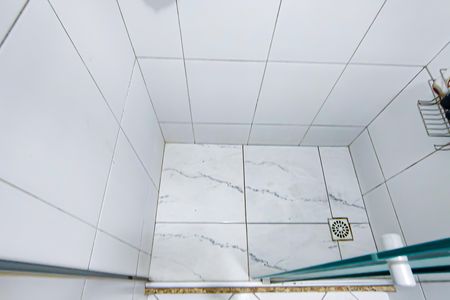 Apartamento à venda com 65m², 2 quartos e 1 vagaBanheiro Social