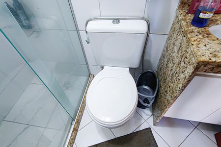 Apartamento à venda com 65m², 2 quartos e 1 vagaBanheiro Social