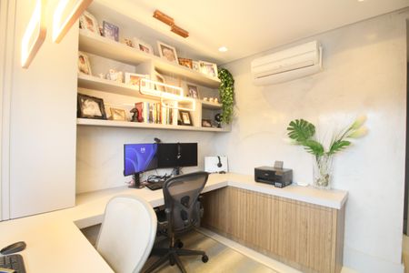 Apartamento à venda com 138m², 3 quartos e 2 vagasSuíte 3