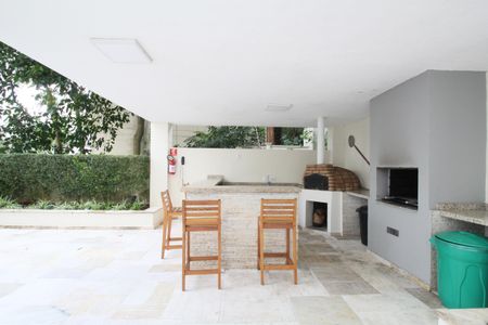 Apartamento à venda com 138m², 3 quartos e 2 vagasÁrea comum - Churrasqueira