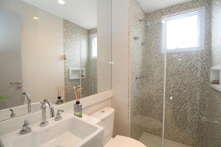 Apartamento à venda com 138m², 3 quartos e 2 vagasBanheiro da Suíte 1