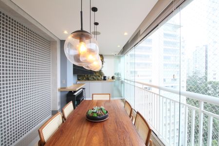 Apartamento à venda com 138m², 3 quartos e 2 vagasVaranda da Sala