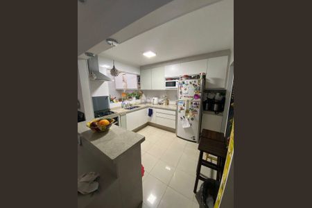 Casa à venda com 133m², 3 quartos e 2 vagas