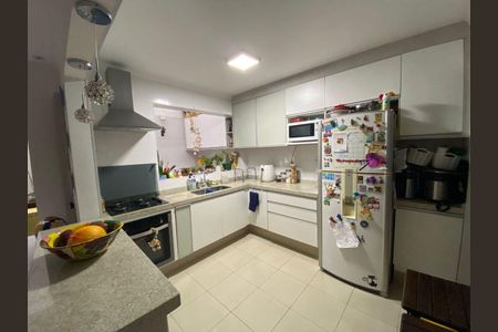 Casa à venda com 133m², 3 quartos e 2 vagas