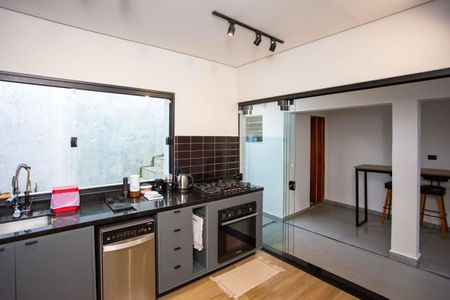 Casa à venda com 155m², 2 quartos e 2 vagasCozinha