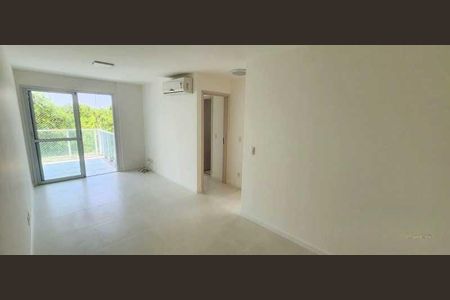 Apartamento à venda com 68m², 2 quartos e 1 vaga