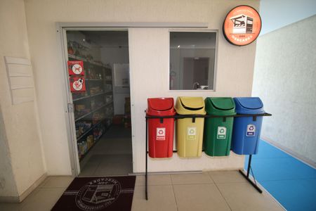 Apartamento à venda com 72m², 3 quartos e 1 vagaÁrea comum -mercadinho