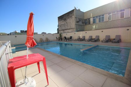 Apartamento à venda com 72m², 3 quartos e 1 vagaÁrea comum - Piscina