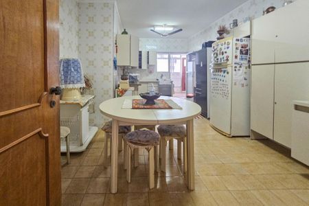 Apartamento para alugar com 139m², 3 quartos e 1 vaga Apartamento para alugar com 139m², 3 quartos e 1 vagaCozinha