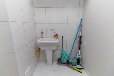 Apartamento para alugar com 38m², 2 quartos e 1 vaga Apartamento para alugar com 38m², 2 quartos e 1 vagaCozinha e Área de Serviço