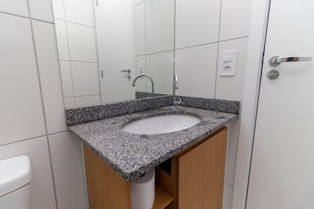 Apartamento para alugar com 38m², 2 quartos e 1 vaga Apartamento para alugar com 38m², 2 quartos e 1 vagaBanheiro