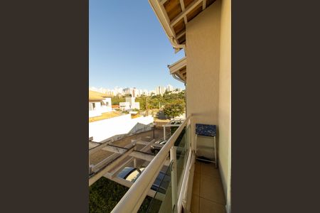 Casa de condomínio à venda com 90m², 3 quartos e 3 vagasVista  Suíte 