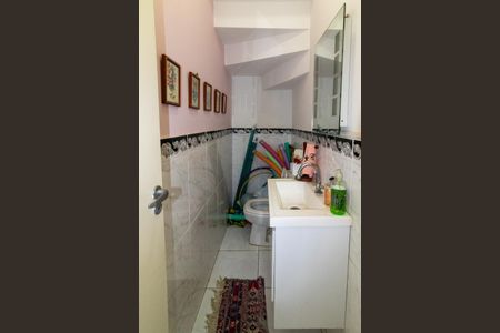 Casa de condomínio à venda com 90m², 3 quartos e 3 vagasLavabo