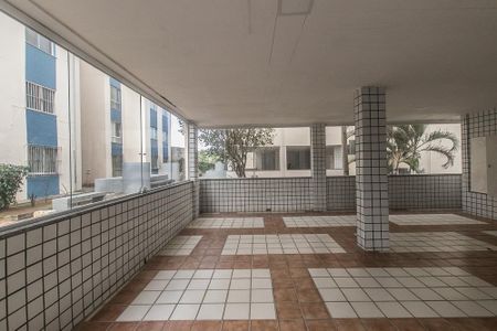 Apartamento para alugar com 60m², 3 quartos e 1 vagaÁrea comum - Salão de festas